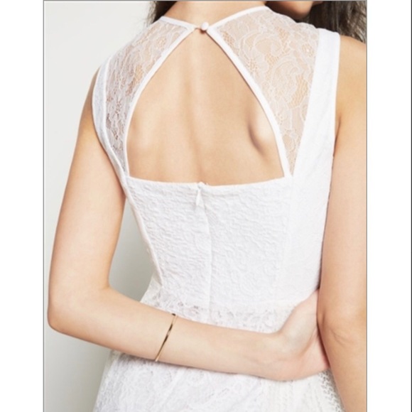 NWT BCBG white mixed lace fit and flare dress - Picture 6 of 6